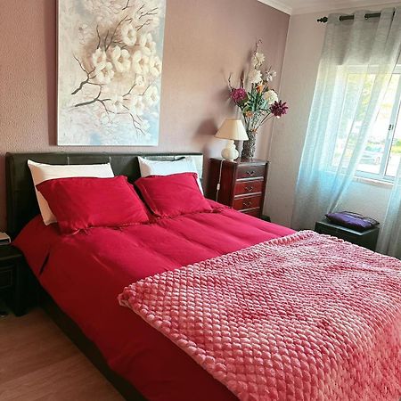 Apartamento Com Boa Luz E Localizacao Em Lisboa. 아파트 외부 사진
