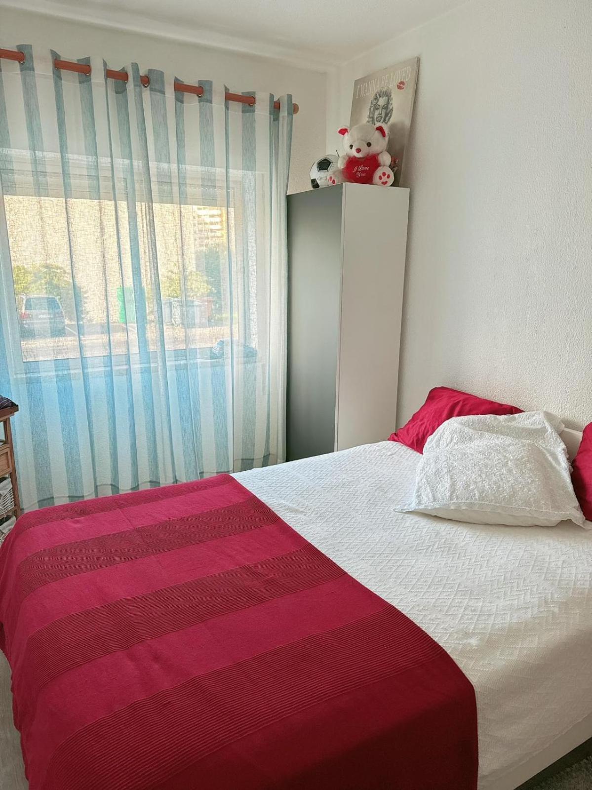 Apartamento Com Boa Luz E Localizacao Em Lisboa. 아파트 외부 사진